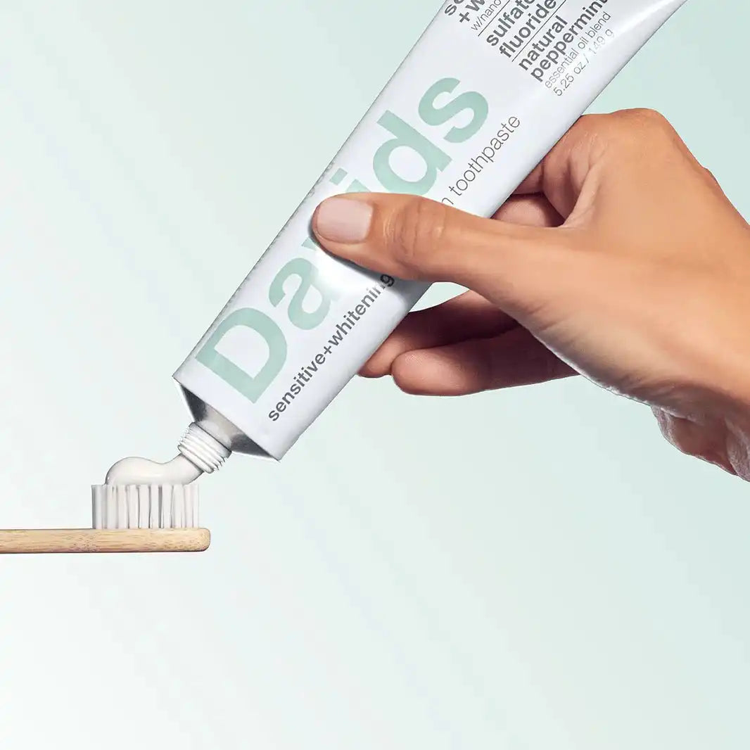 Davids Hydroxi™ sensitive+whitening nano hydroxyapatite premium toothpaste / peppermint